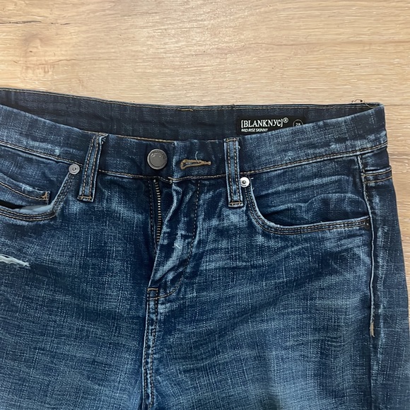 Jeans - Picture 2 of 3